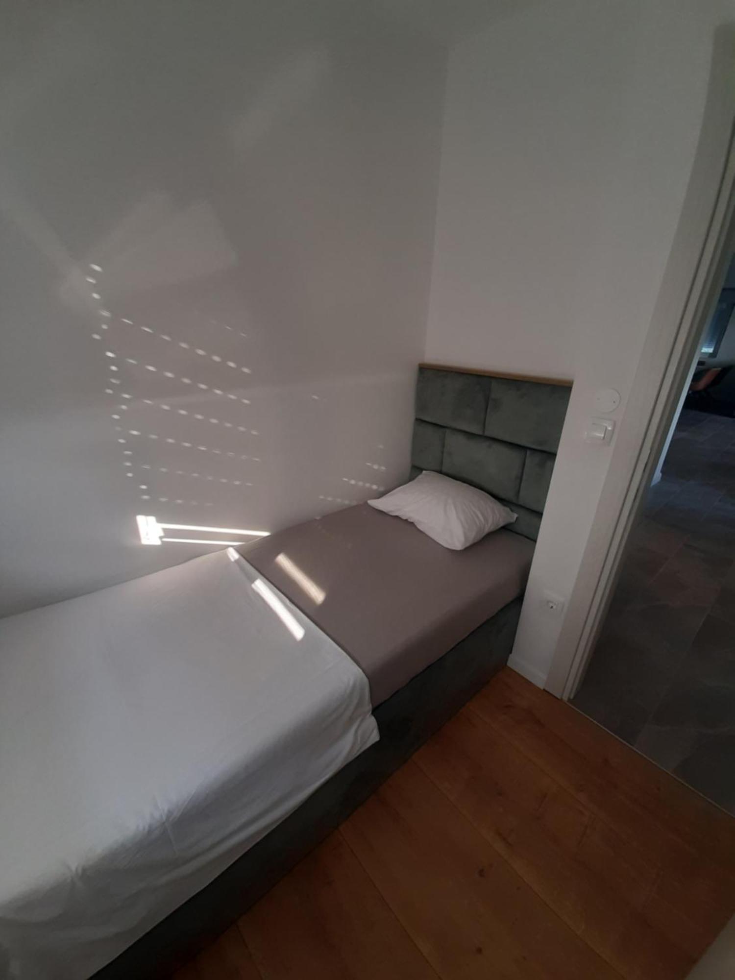 Apartments Horvat Bibinje Chambre photo